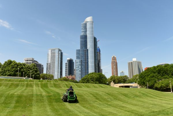 Cost of Business Lawn Maintenance in Woodstock